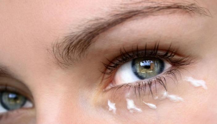 如何正确使用眼霜？眼霜是什么？快来了解一下！