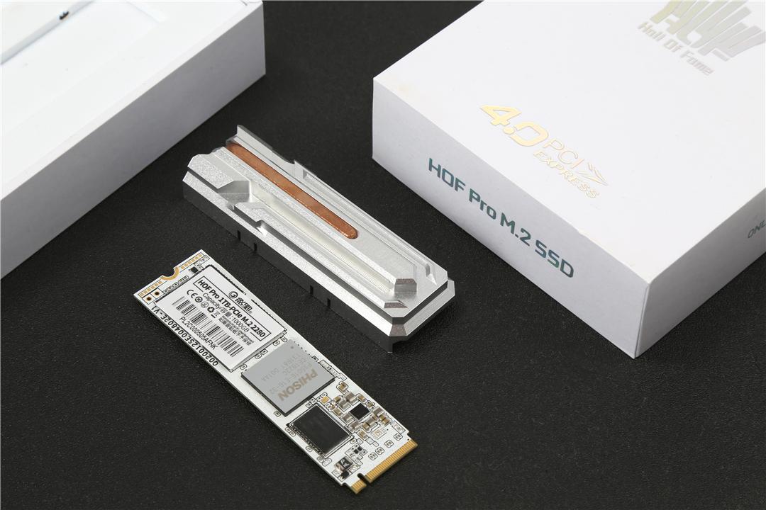 固态硬盘m.2接口跟sata区别在哪,sata固态硬盘和m.2固态硬盘哪个好