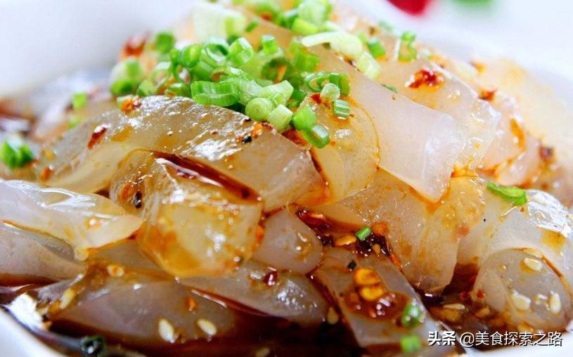 摆摊做什么小吃简单又赚钱,学做什么小吃摆摊最快学会