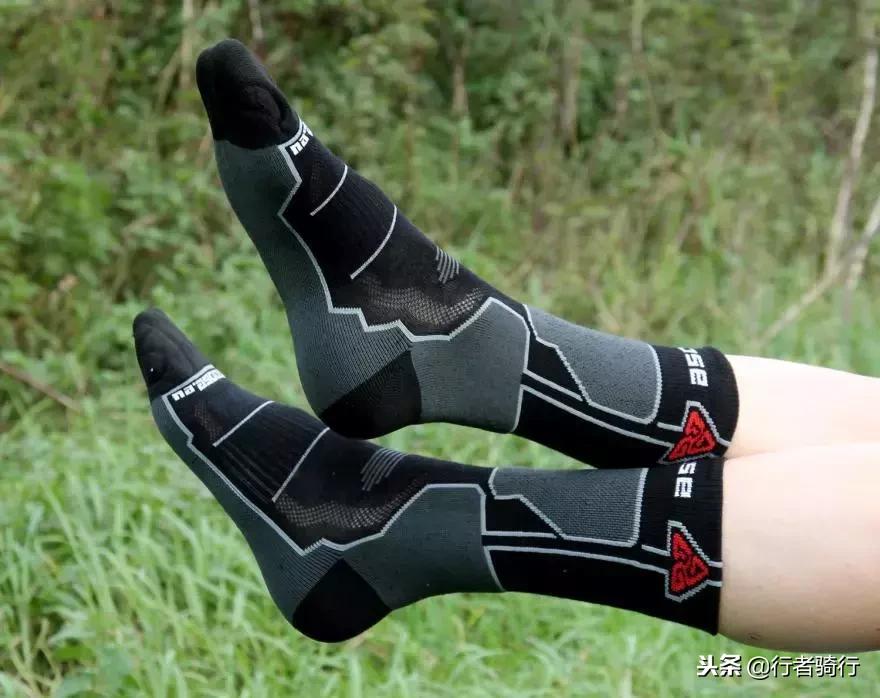 冬天如何解决外出骑车冻脚问题,冬天骑车冻手解决方法