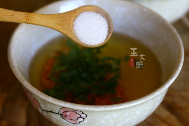 萝卜鸡蛋饼做法营养美味简单实惠,营养早餐鸡蛋饼简单易学非常好吃