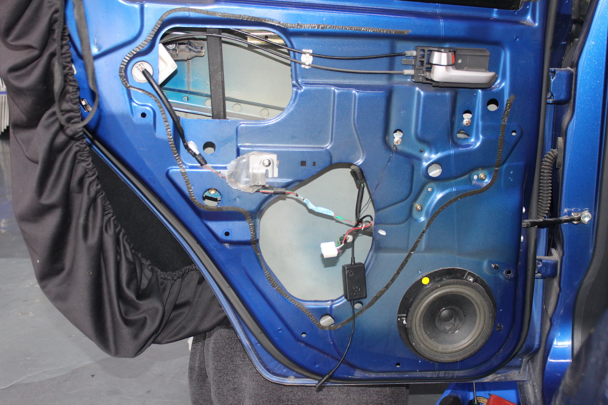 铃木天语前后门升级摩雷玛仕舞二代网红音响套装，8个喇叭真带劲