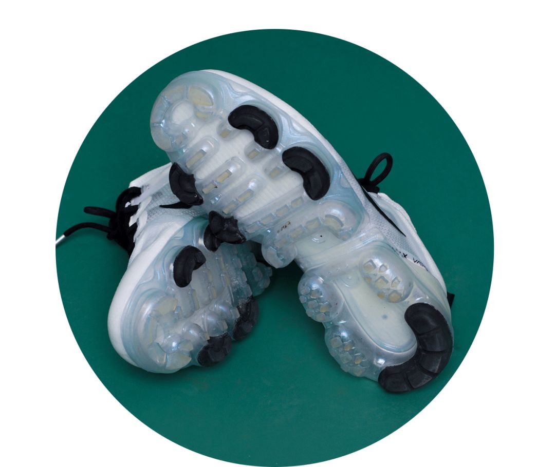 编辑部球鞋*b大**attle|来康康4000块的球鞋，到底长啥样