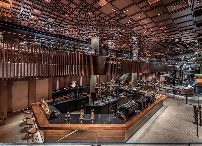 星巴克首席执行官哪里人,星巴克的设计是谁设计的