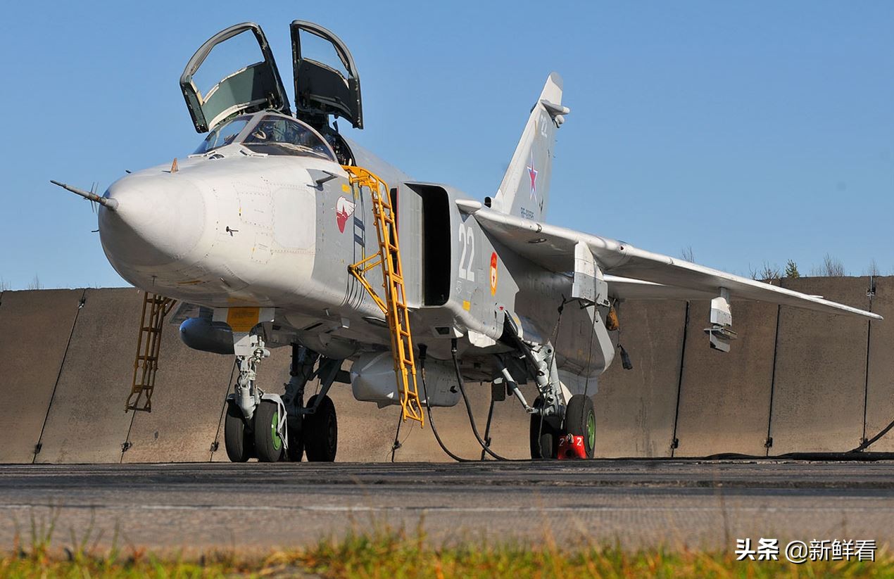 苏联空军高技术展示,苏联轰炸机座舱