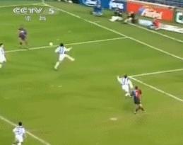 02世界杯里瓦尔多倒钩,足坛十大过人必杀技