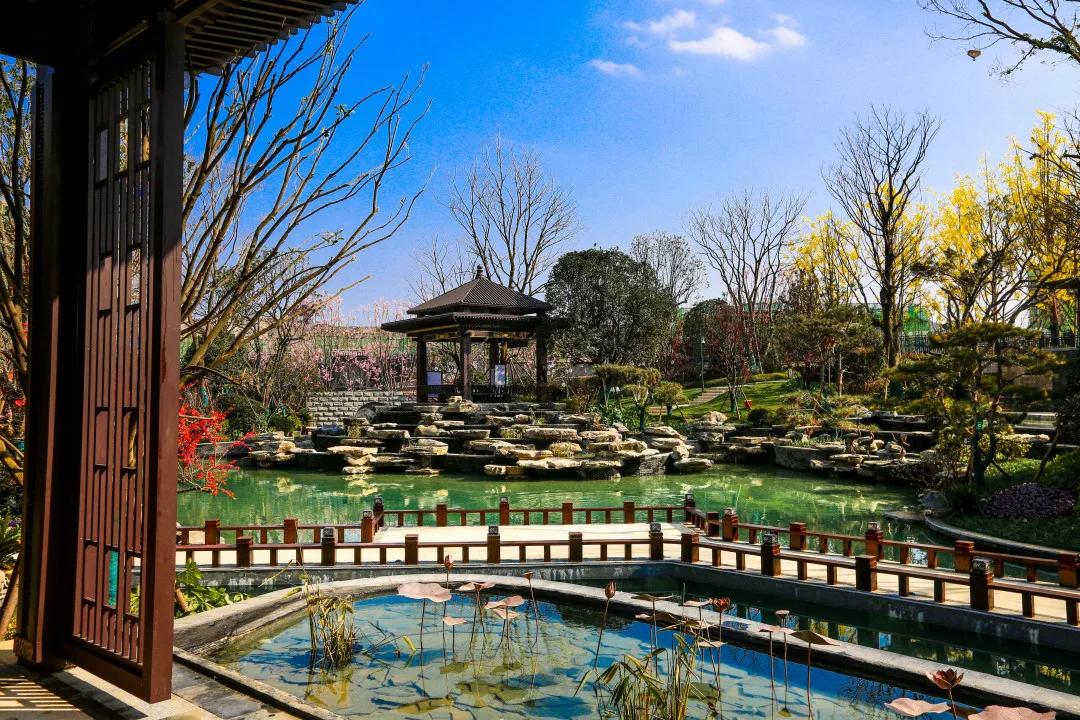 8字头起!地铁口瞰江美宅即将首开