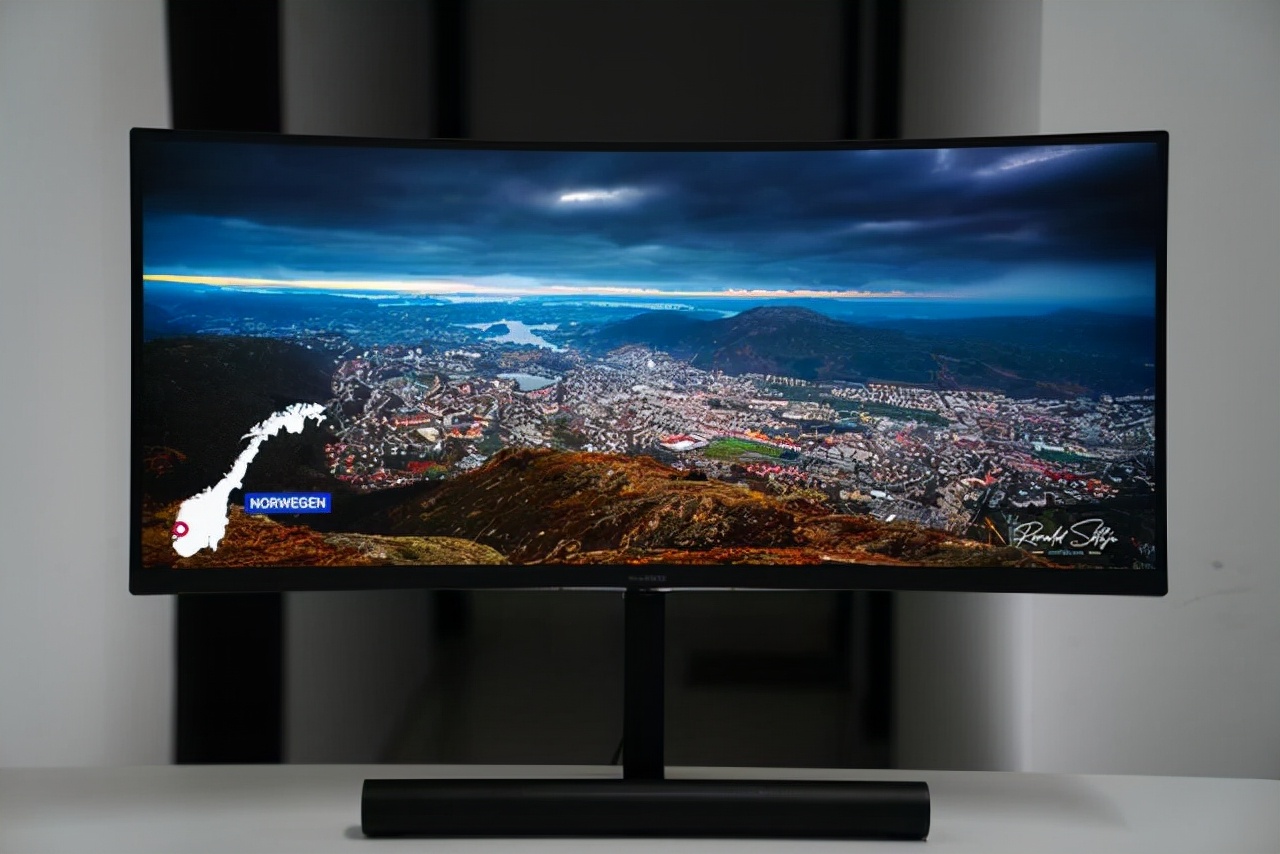 不要再纠结买电视还是投影仪了,华为显示器mateview会有新款吗