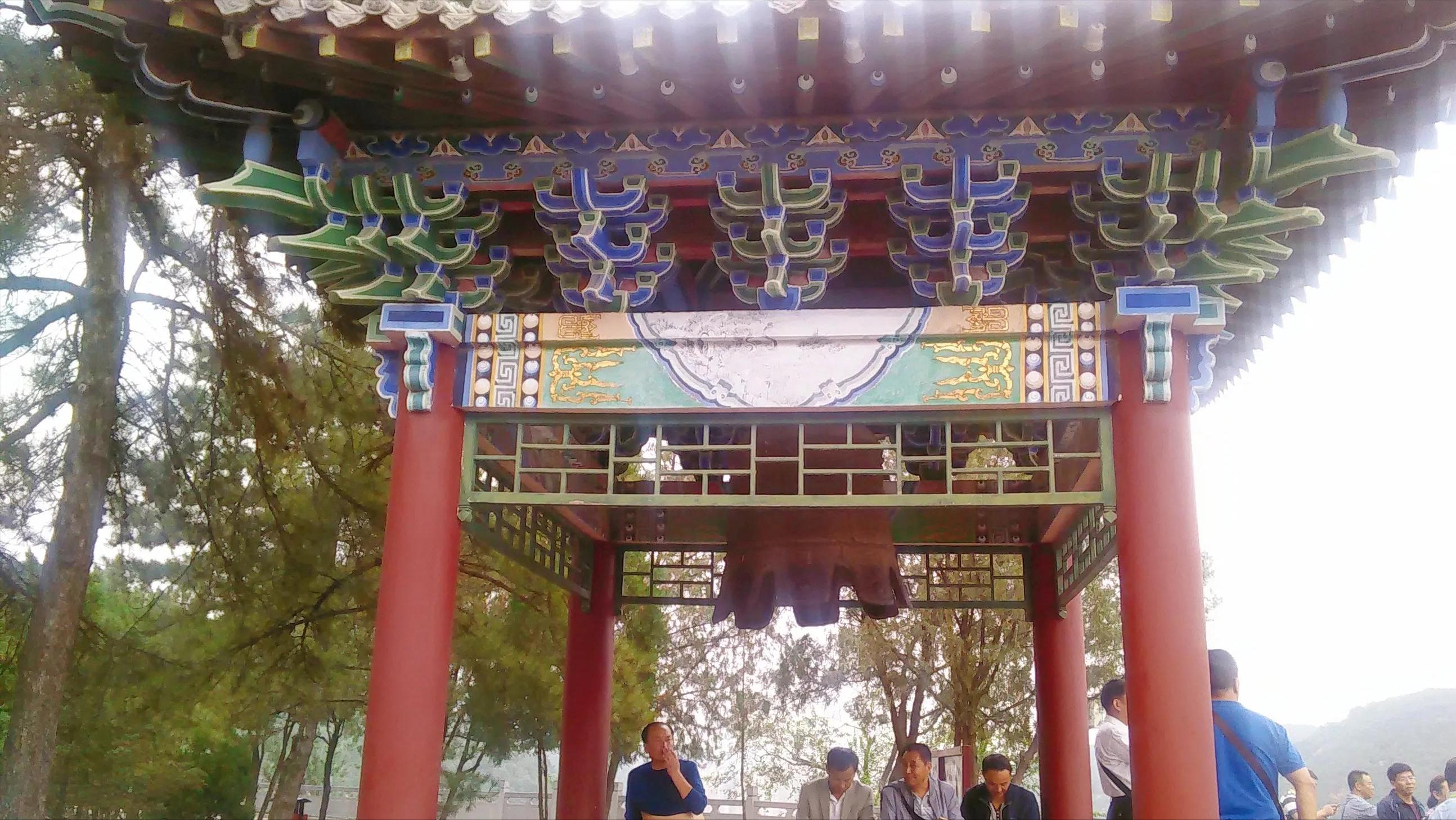 走进延安—登顶圣地宝塔山，感受安塞腰鼓山，游览佛道合一云台山