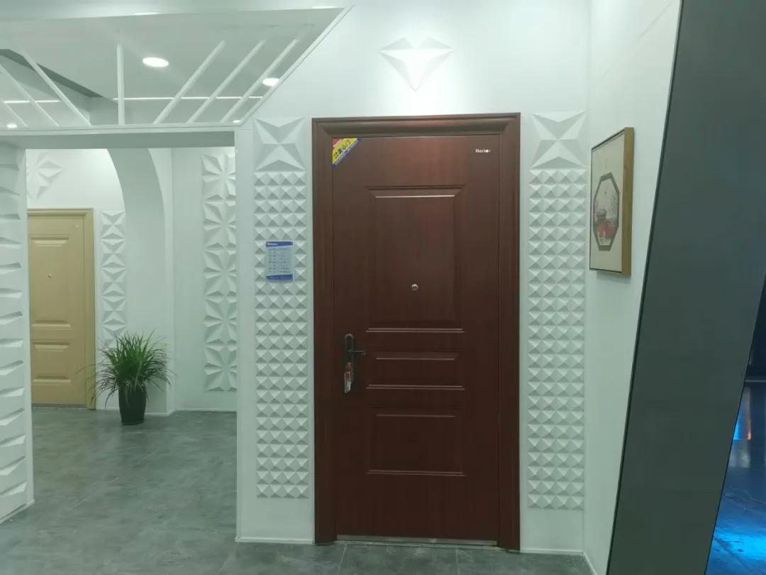 美心元素防盗门展厅,美心防盗门新品