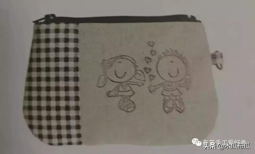 手工拼布小黄鸭零钱包,手工制作拼布收纳零钱包