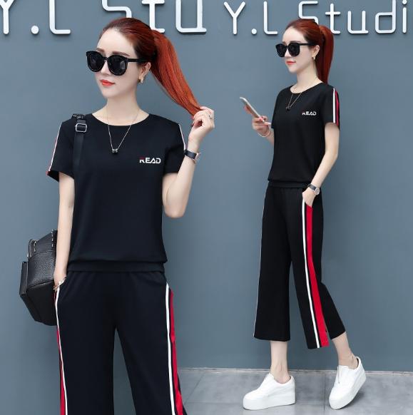 中年女人穿什么运动装好看,70后穿什么运动套装好看