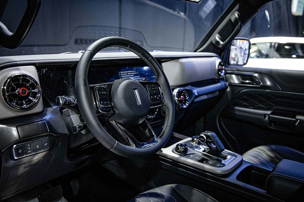 新款bj40和坦克300动力对比,坦克300与北汽bj40发动机