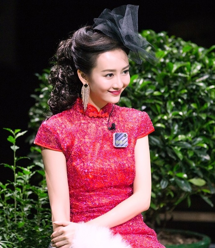 真正见过大世面的人这样穿阔腿裤,今年流行的小脚裤怎么搭配