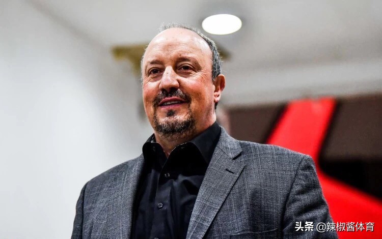 万达将获600亿投资王健林身价,贝大师谈大连足球队