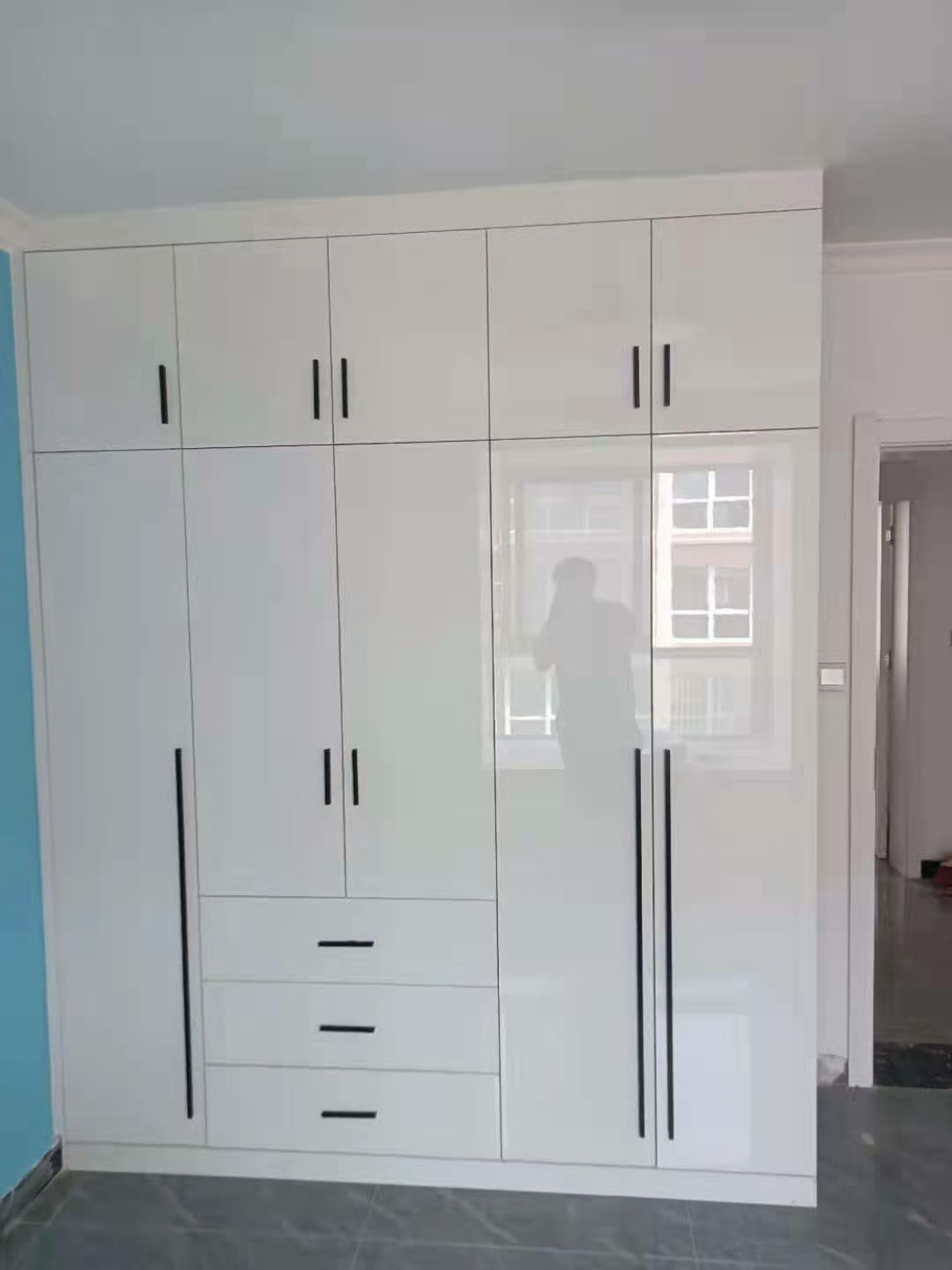 淡雅的橱柜,清新不锈钢橱柜