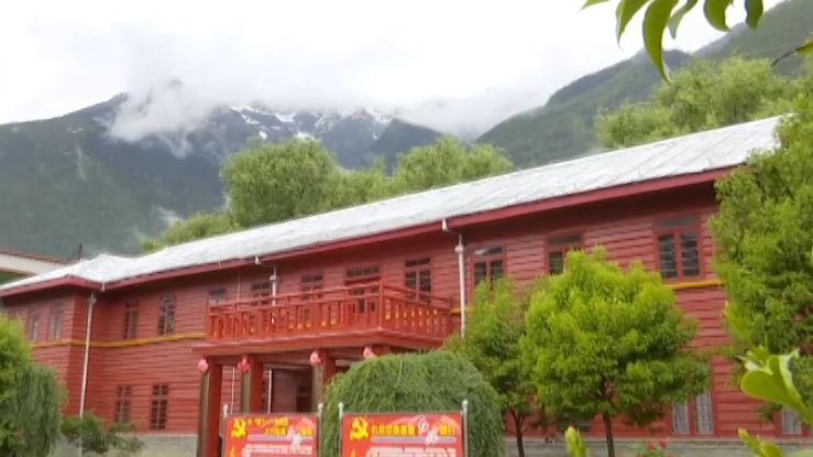 波密到鲁朗细雨蒙蒙,波密到林芝冰川