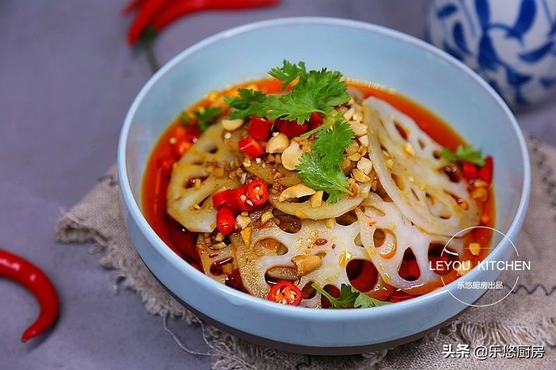 第一名厨四道过年切了就吃的凉菜,过年年夜饭不用辣椒的凉菜怎么调