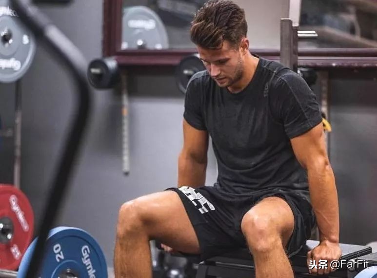 跑步腿部爆发力增强训练,街头健身拉力爆发力训练