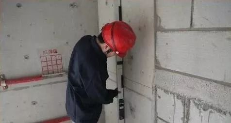 石膏墙面空鼓可以用砂浆补吗,石膏砂浆墙面裂缝怎么修补