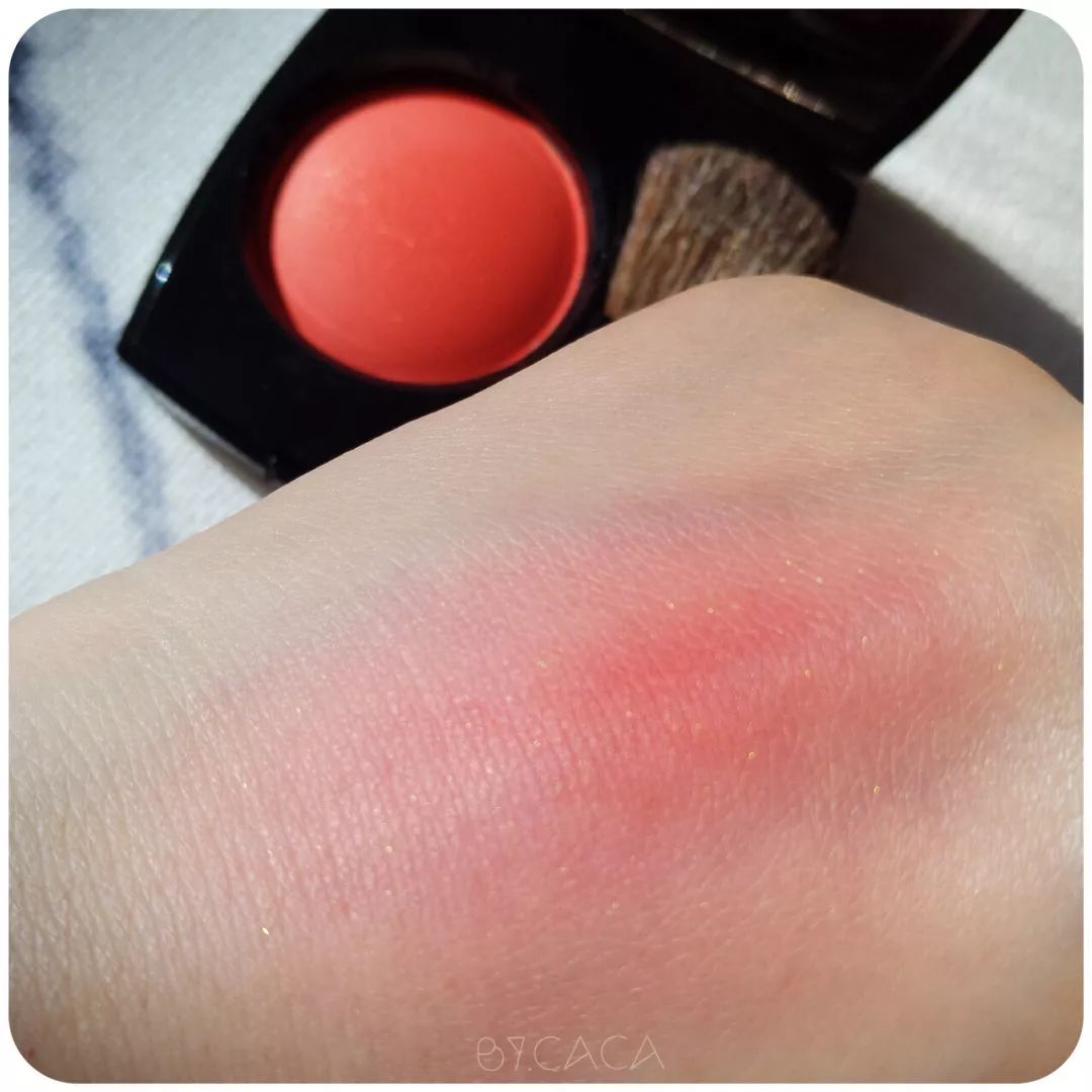 红色系单品搭配技巧,红色系单品怎么搭配好看