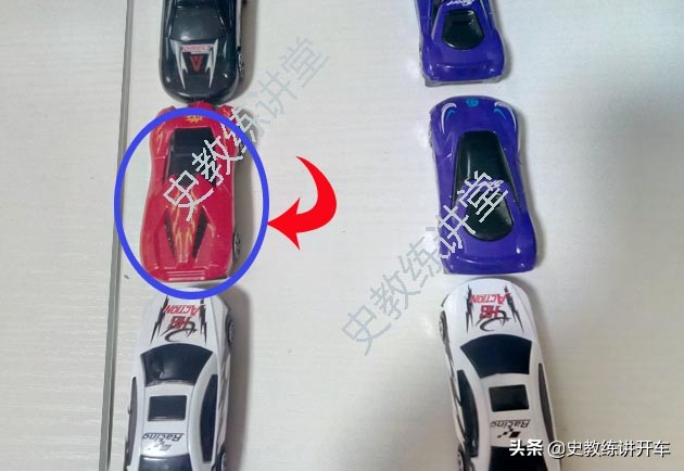 左侧右侧侧方位停车技巧图解,左侧侧方倒车最简单的方法