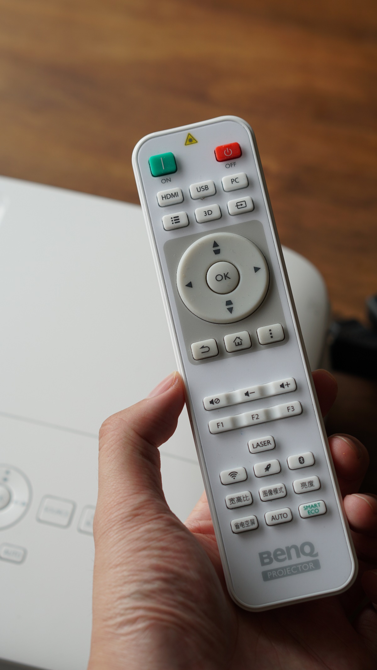 明基e580智能投影仪价格,多功能投影仪评测明基e540