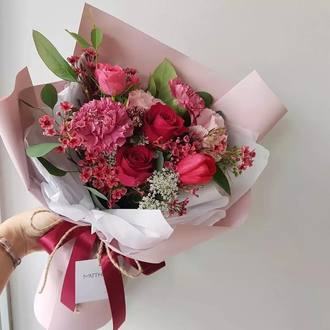 农村花店一个月能挣多少钱,太原开个花店一年能挣多少