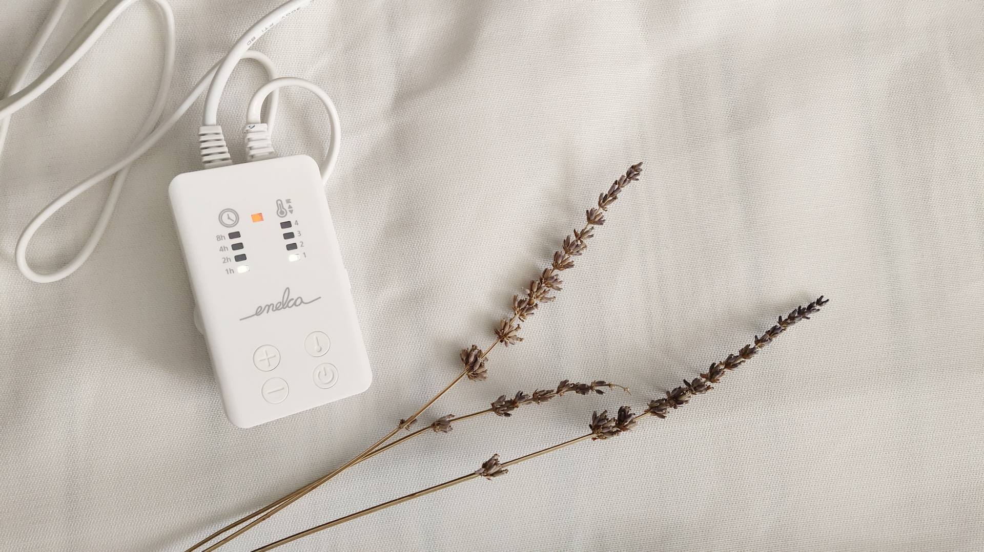 电热毯如何放在洗衣机里洗,可以拿到洗衣机洗的电热毯