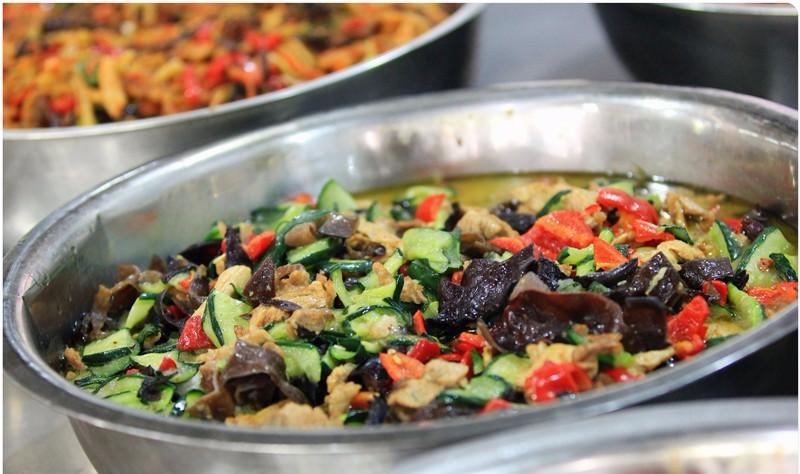 吃在“远航大酒楼”，绵阳学生的最高伙食标准