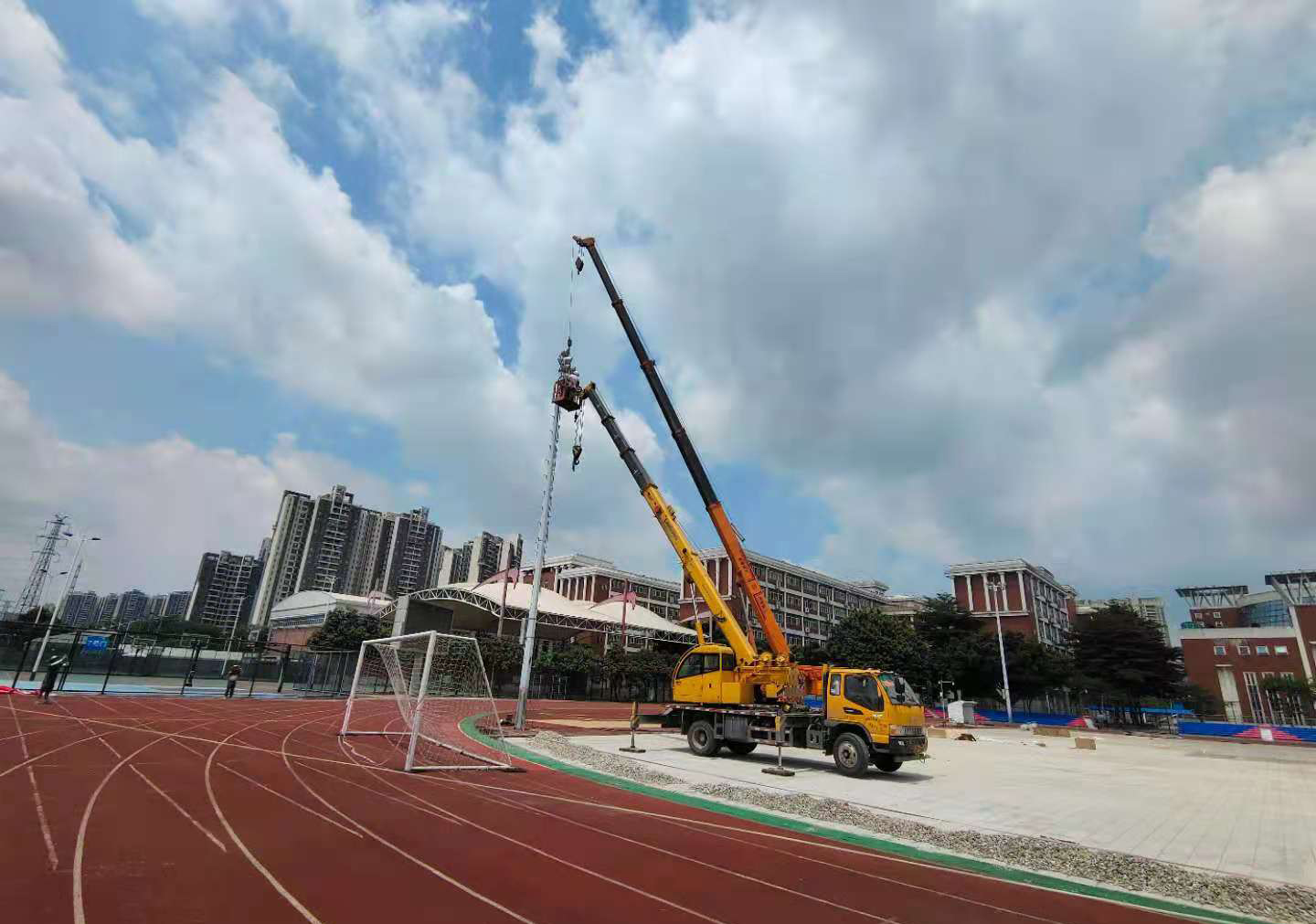 为何东莞这家体育照明企业这么受广州学校欢迎？你知道吗？