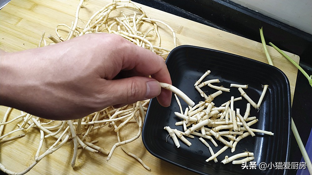 凉拌鱼腥草怎么做好吃简单,凉拌鱼腥草最好吃的做法