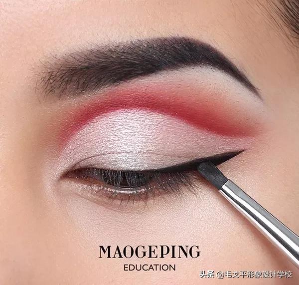 欧式深邃大眼妆怎么画,欧式双眼皮眼妆怎么画干净又高级