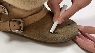 白鞋子脏了怎么洗简单,鞋子脏了别直接用清水洗