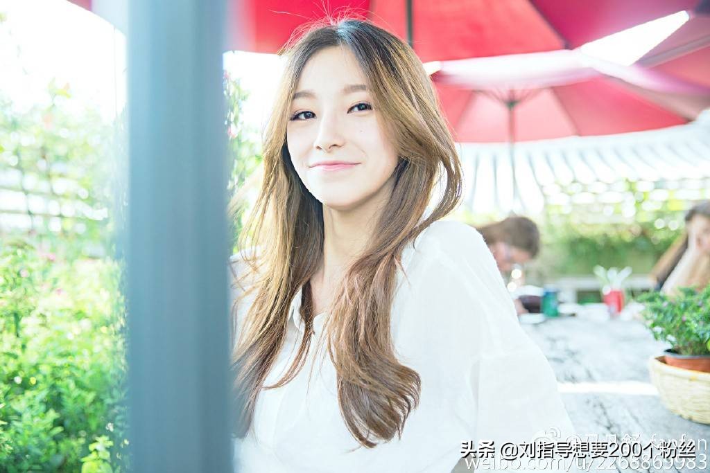 天下足球女主持人马舒凡,天下足球女主持人马凡舒漂亮