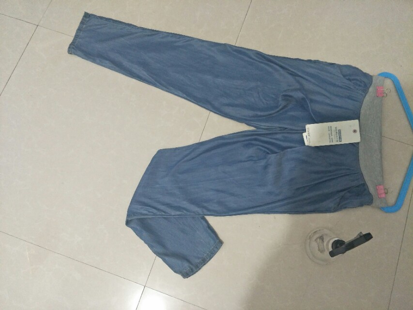 衣服皱巴巴的，没有烫斗怎么办？教你在家巧妙可以把衣服变平整