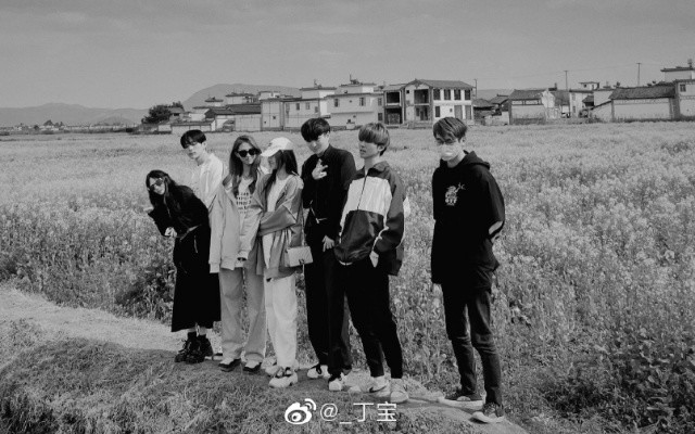 怕被牵连？丁丁紧急删除昔日甜蜜合照，疑似与黄小宝已分手