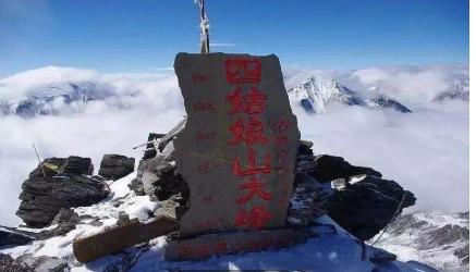 有哪些5000米的入门级雪山,普通人登上珠穆朗玛峰要多少钱