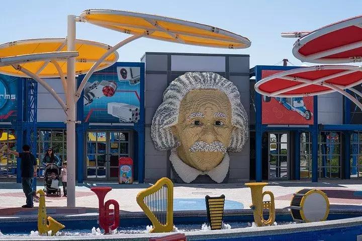 沉浸式乐园强势来袭游客“刷刷刷”不停