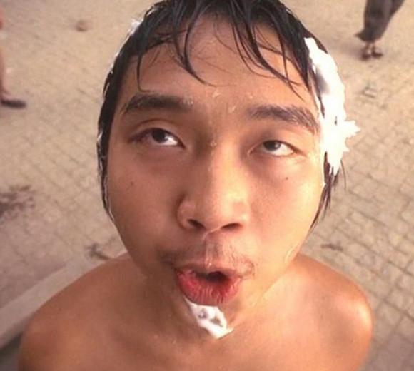 《功夫》中露半个屁股的演员，身价上亿后，他这样评价周星驰