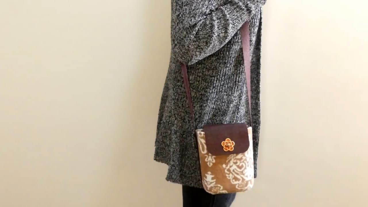 旧衣自制小挎包教程,怎么用塑料袋加塑料瓶做斜挎包