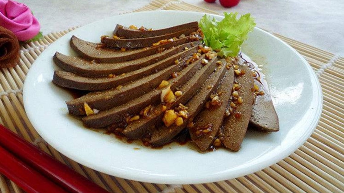 猪肝表面发黑怎么处理,猪心和猪肝煮出来发黑是怎么回事