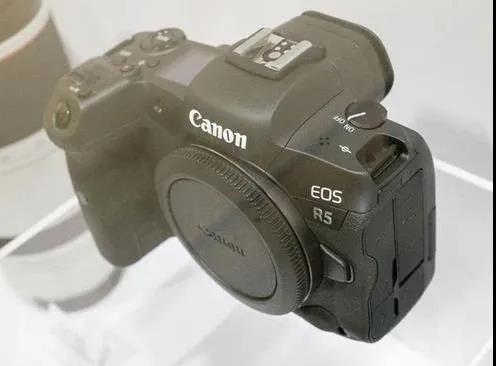 如何选购佳能单反相机,如何选购佳能相机镜头