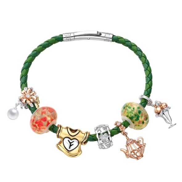 李易峰倾情演绎六福珠宝2020「DearQ」：爱我的女生很美哟