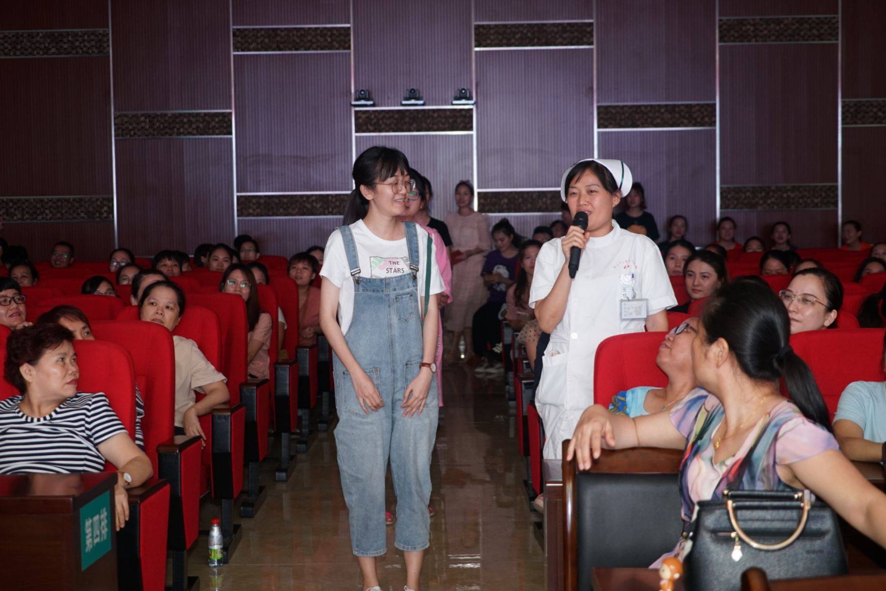 护士节护理服务创新,基层医院开展护士节活动