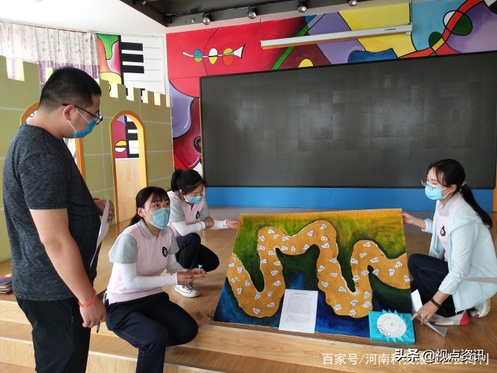 幼儿园自制玩教具评选现场,地方特色自制玩教具幼儿园