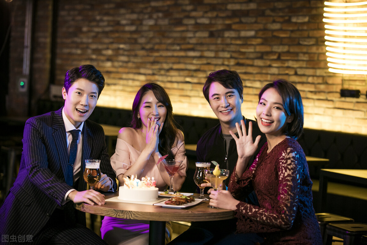 ktv啤酒亏钱卖的商业模式,酒吧啤酒免费喝的盈利模式