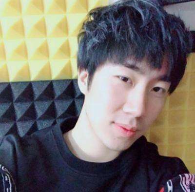 骚男早期直播集锦,骚男直播中单全局