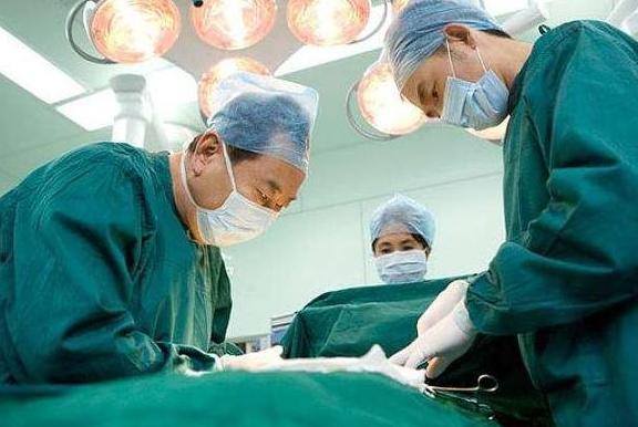 婴儿耳朵有个肉球什么时候能去掉,宝宝耳朵长小肉球要几岁动手术