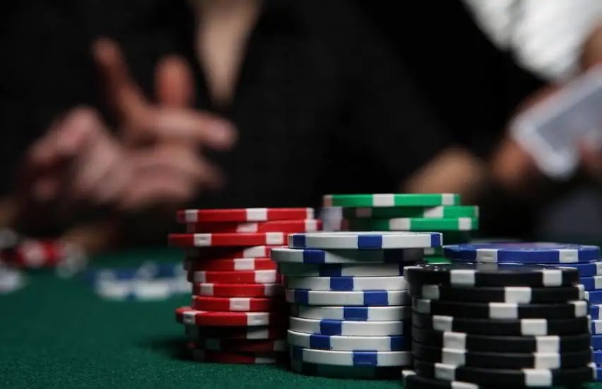 马云密友被人砍了：“钱多多”的隐秘发家史